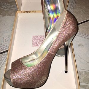Pink/Silver Glittery Platform Heels 👠
